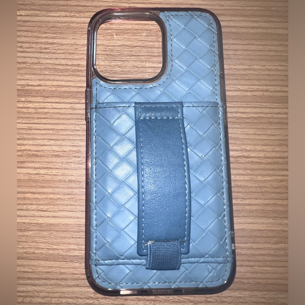 Walli iPhone 13 Pro Case